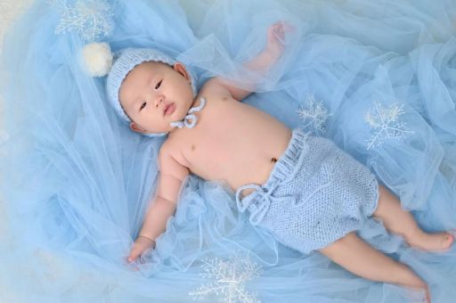 毕节宝宝要不要穿袜子